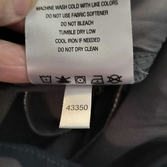 Simms Size 34 Seamount Board Shorts Woodland Camo Storm - Picture 4 of 5